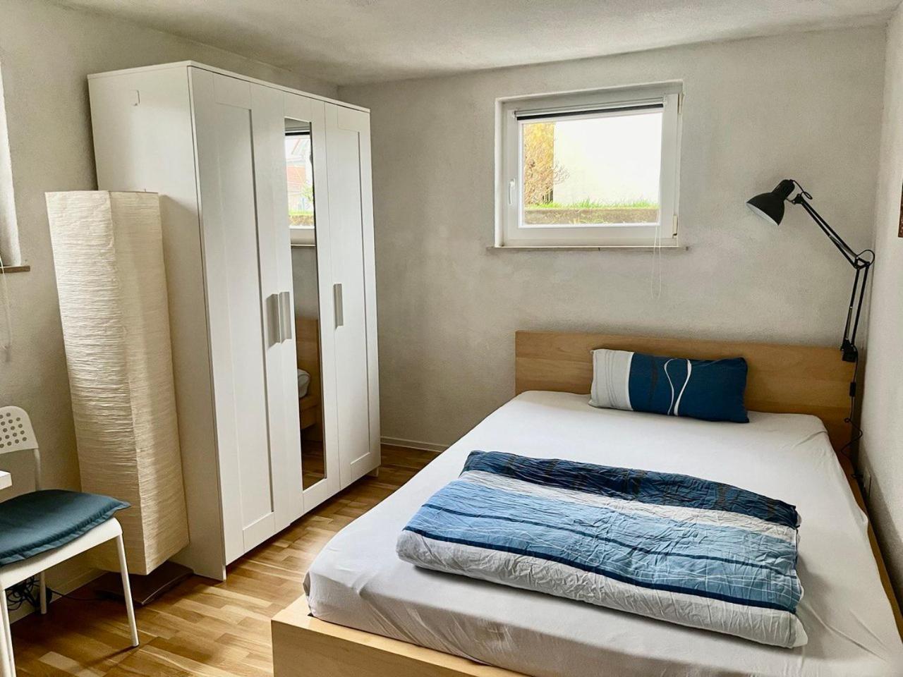 Modern eingerichte Einliegerwohnung mit separater Küche Reutlingen Exterior foto